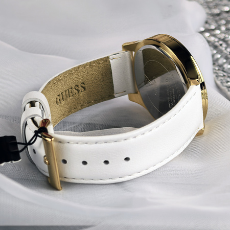 GUESS TREND GW0596L1