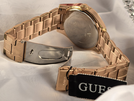 GUESS TREND GW0380L3