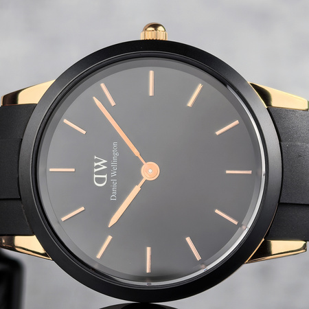 DANIEL WELLINGTON ICONIC MOTION DW00100611