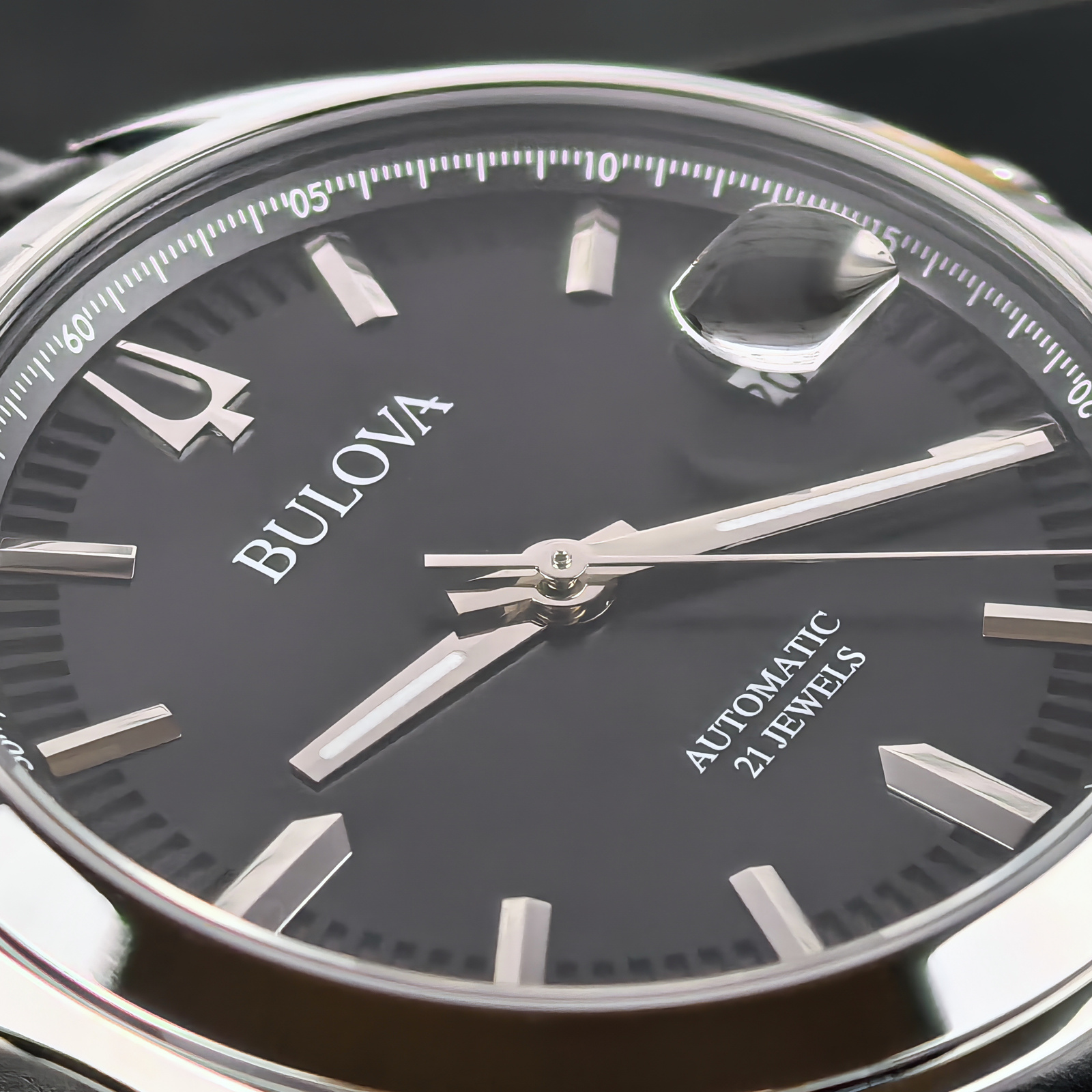 BULOVA SURVEYOR 96B435