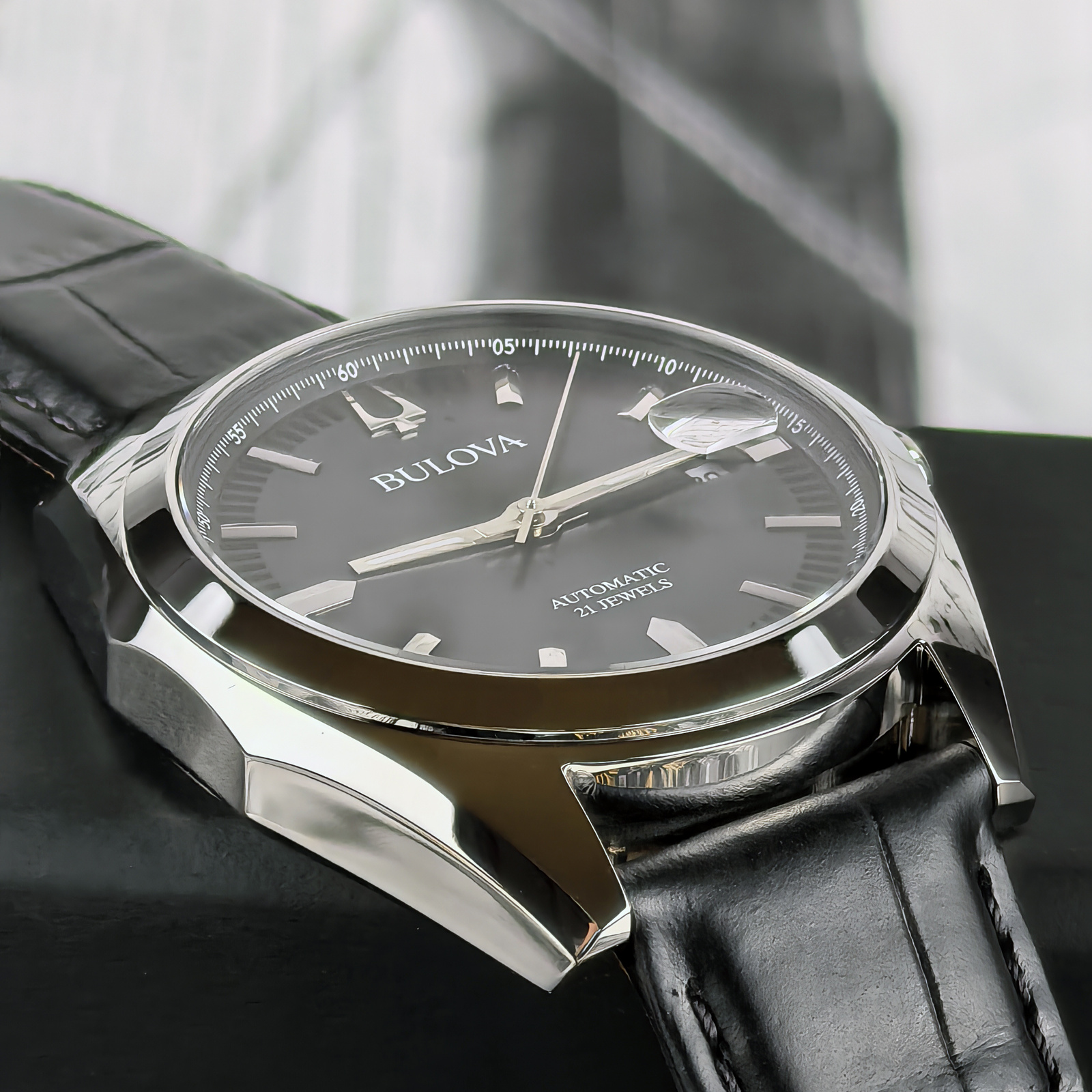 BULOVA SURVEYOR 96B435